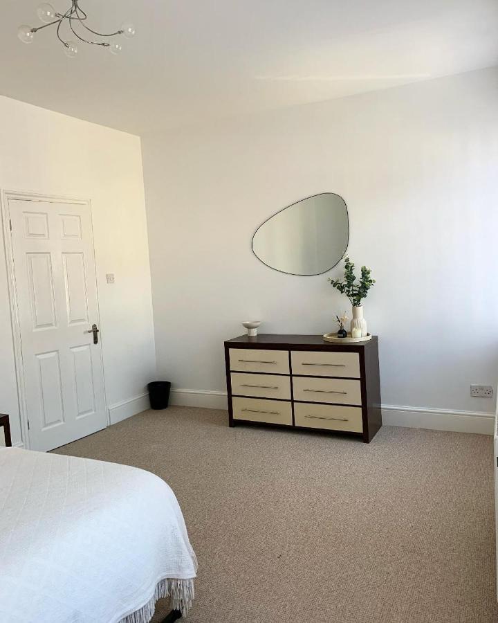 Cardiff Home 外观 照片