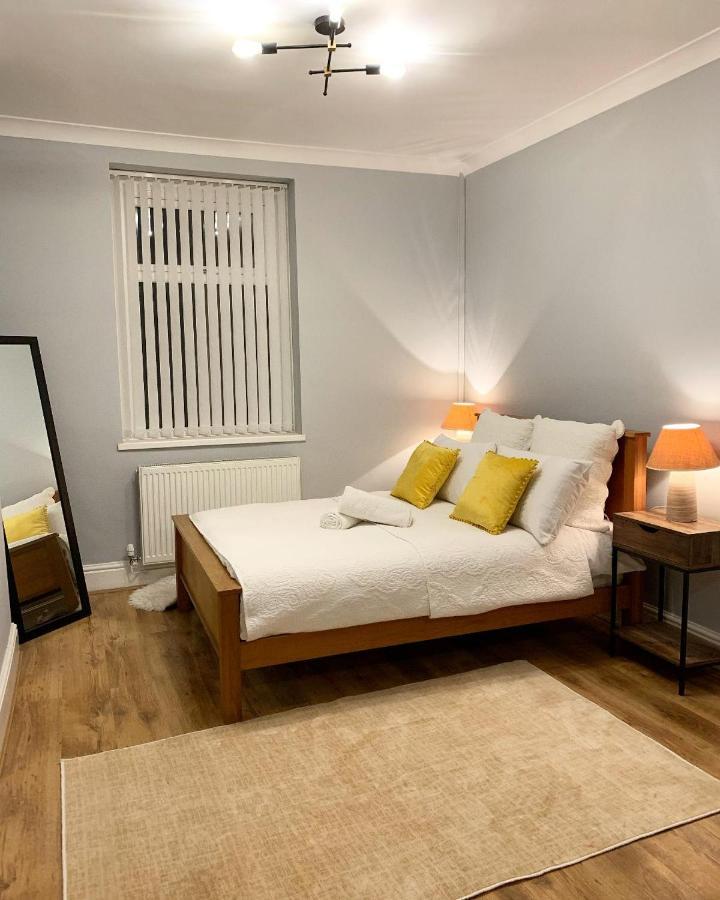 Cardiff Home 外观 照片
