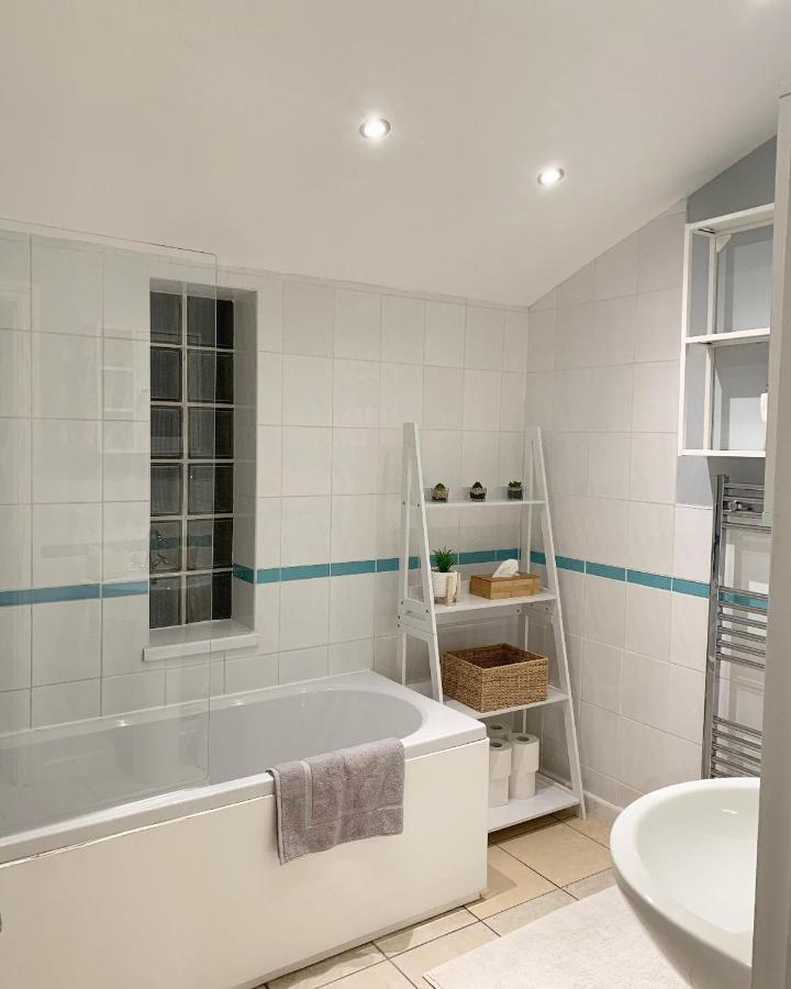 Cardiff Home 外观 照片